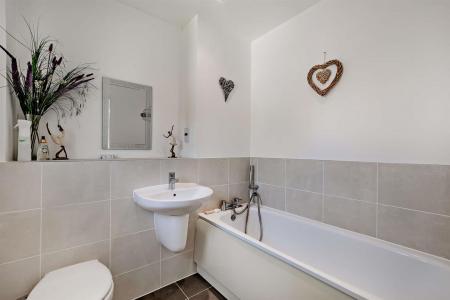 8653708-interior16-800.jpg