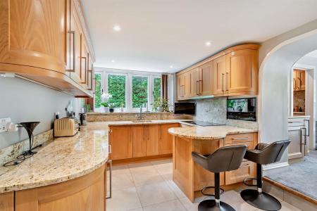 Kitchen/Breakfast Room