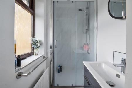 Bathroom 2 En Suite