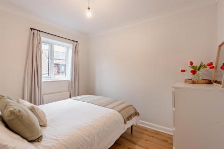 8675734-interior16-800.jpg