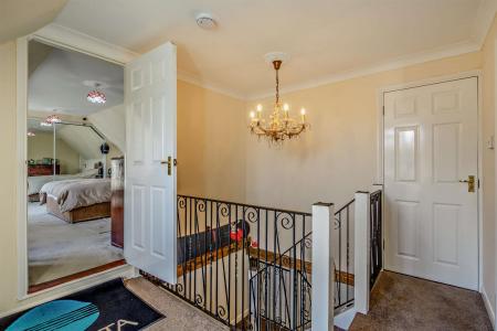 8680383-interior28-800.jpg