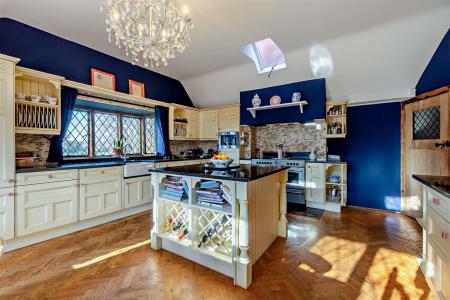 Kitchen/Breakfast Room