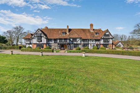 Exterior Front On View