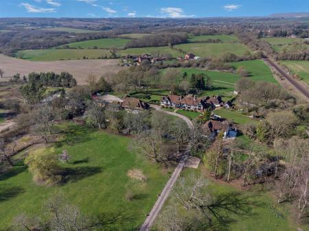 Lenham Court Plot.jpg