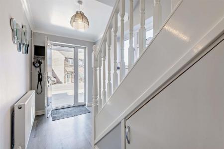 8685372-interior10-800.jpg