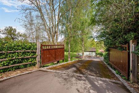 Driveway Entrance