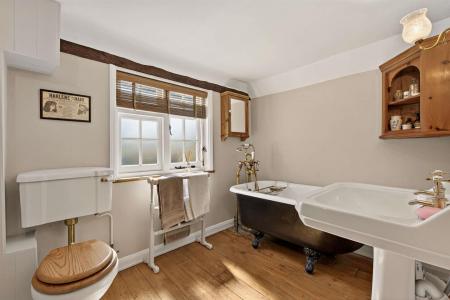 8689399-interior17-800.jpg