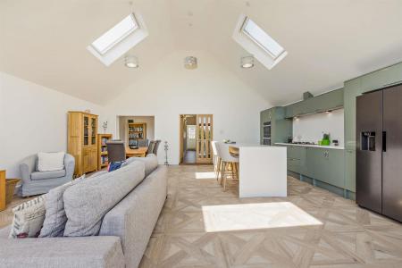 8689134-interior17-800.jpg