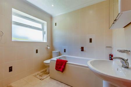 En-suite Bathroom