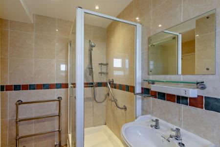 8696240-interior29-800.jpg
