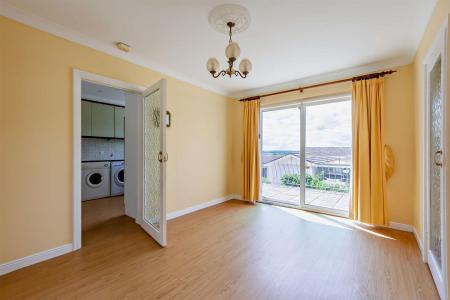 8697024-interior04-800.jpg