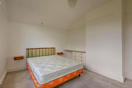 8697024-interior15-800.jpg
