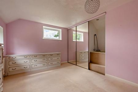 8697024-interior20-800.jpg