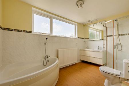 8697024-interior10-800.jpg