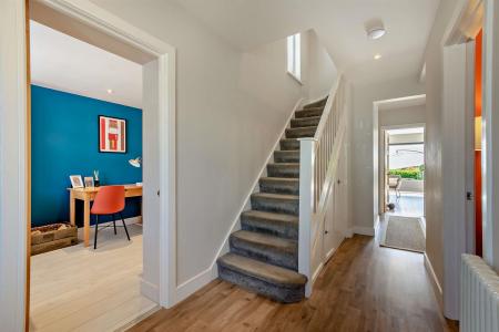 8698410-interior12-800.jpg
