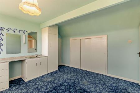 8689693-interior16-800.jpg