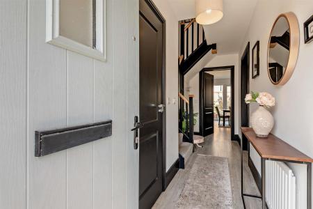 8701871-interior12-800.jpg