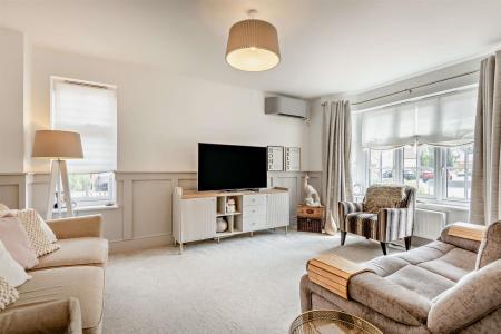8701871-interior19-800.jpg