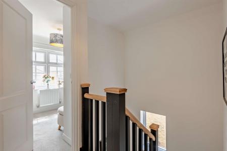 8701871-interior09-800.jpg