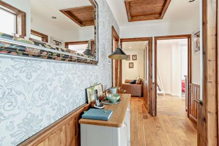 8700738-interior06-800.jpg