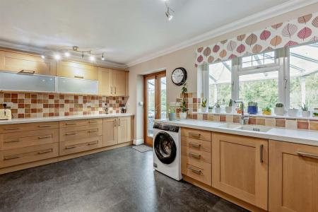 8670652-interior18-800.jpg