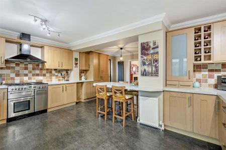 8670652-interior19-800.jpg
