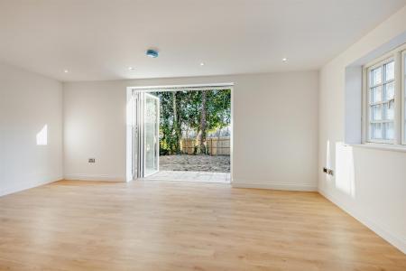 8674000-interior37-800.jpg