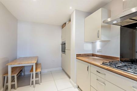 8686830-interior04-800.jpg