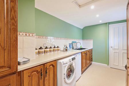 8686944-interior14-800.jpg