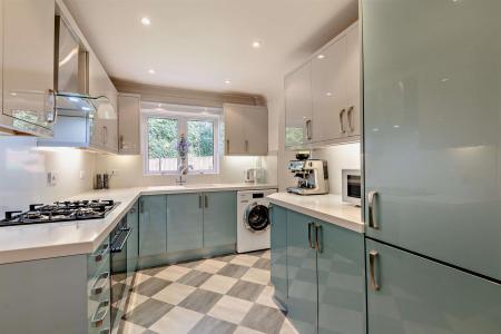 8687746-interior09-800.jpg