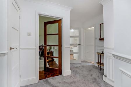 8686987-interior06-800.jpg
