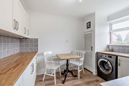 8686987-interior04-800.jpg