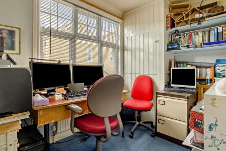 8689705-interior13-800.jpg