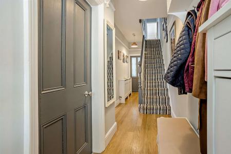 8690086-interior17-800.jpg