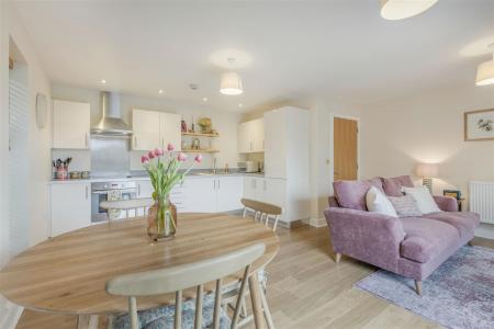 8691410-interior08.jpg