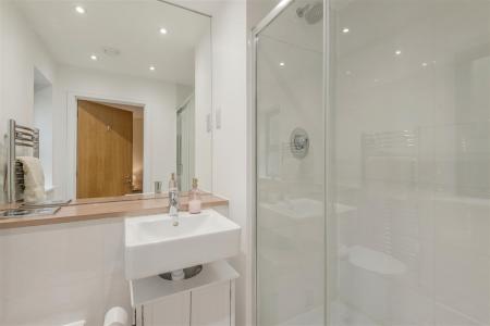 8691410-interior04.jpg