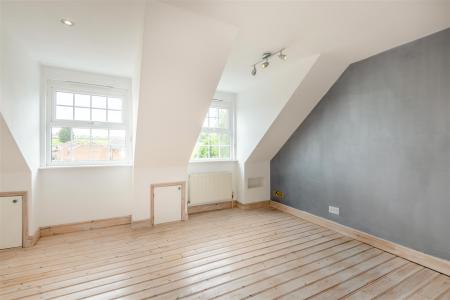 8691795-interior15.jpg