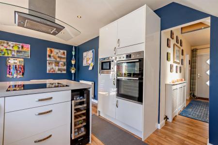 8693198-interior12-800.jpg