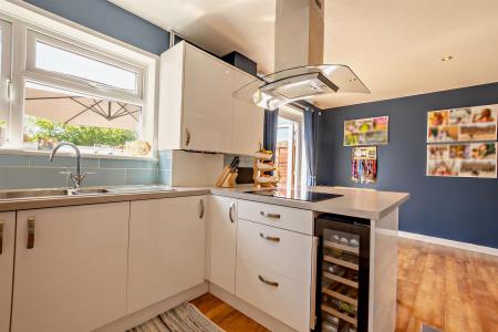 8693198-interior11-800.jpg