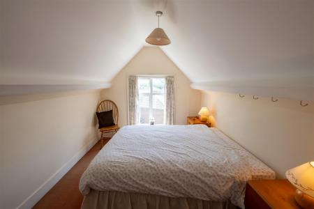 Tredavoe Bedroom 4.jpg
