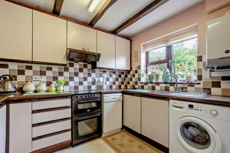 8696910-interior10-800.jpg