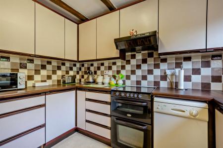 8696910-interior09-800.jpg