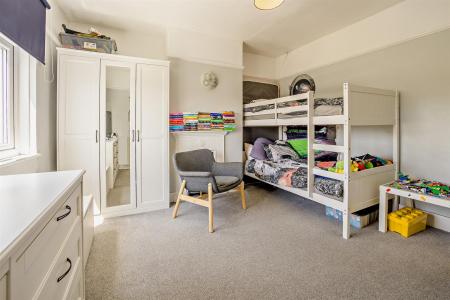 8696879-interior04-800.jpg