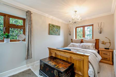 8699158-interior03-800.jpg