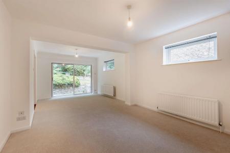 8698831-interior10-800.jpg