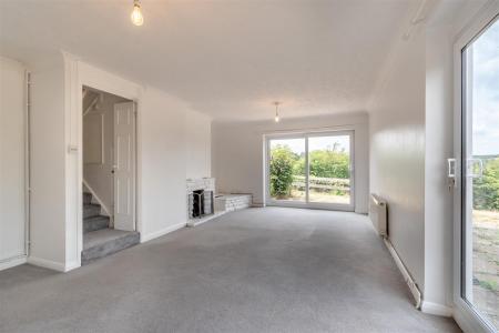 8700108-interior11.jpg