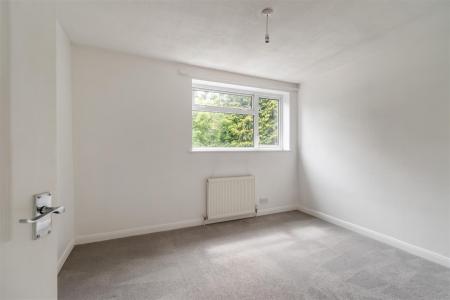 8700108-interior20.jpg