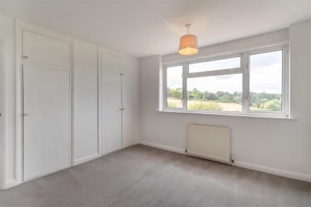 8700108-interior14.jpg