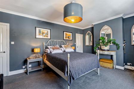 8660018-interior16-800.jpg
