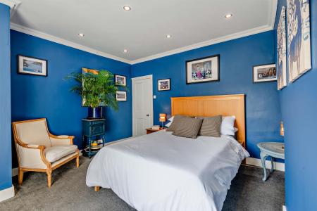 8660018-interior19-800.jpg